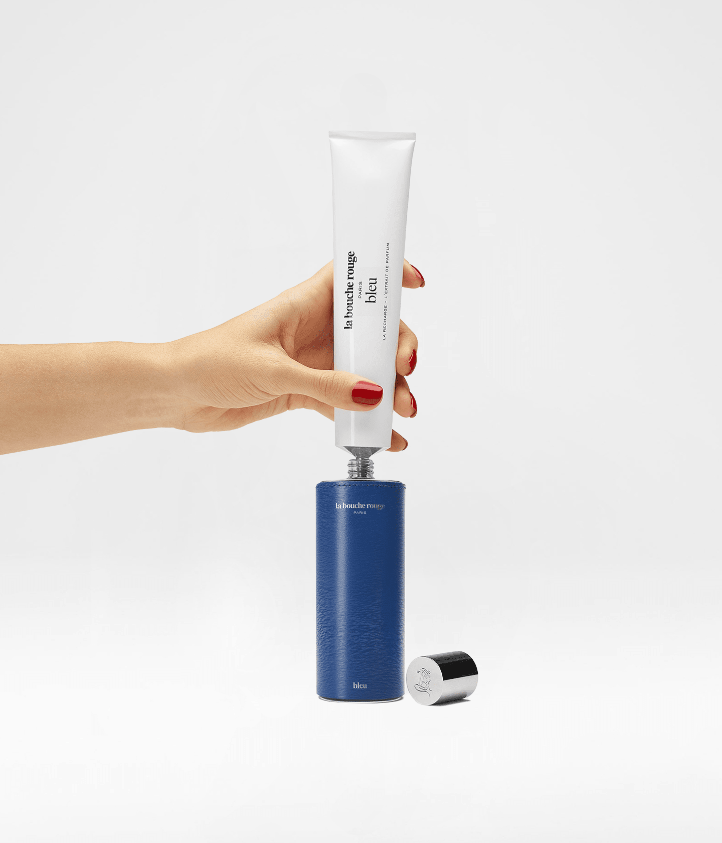 Recharge d'extrait de parfum Bleu La Bouche Rouge Paris, flacon de 100 ml, contenant un parfum parfumé en format refill.