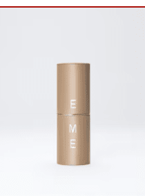 Gravure La Bouche Rouge Paris sur un produit de maquillage, mettant en valeur le design élégant et artisanal.