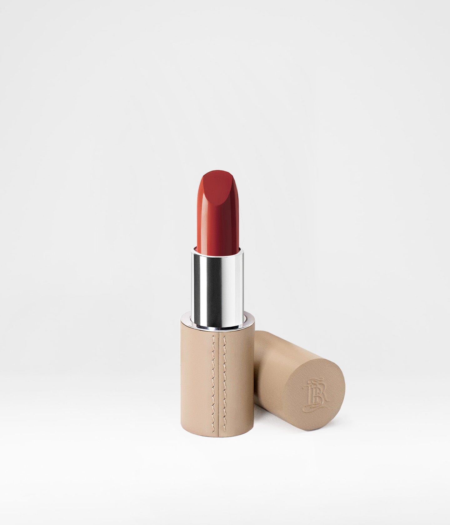Coffret cadeau La Collection Nude de La Bouche Rouge Paris avec écrin nude élégant et produits de maquillage naturels.