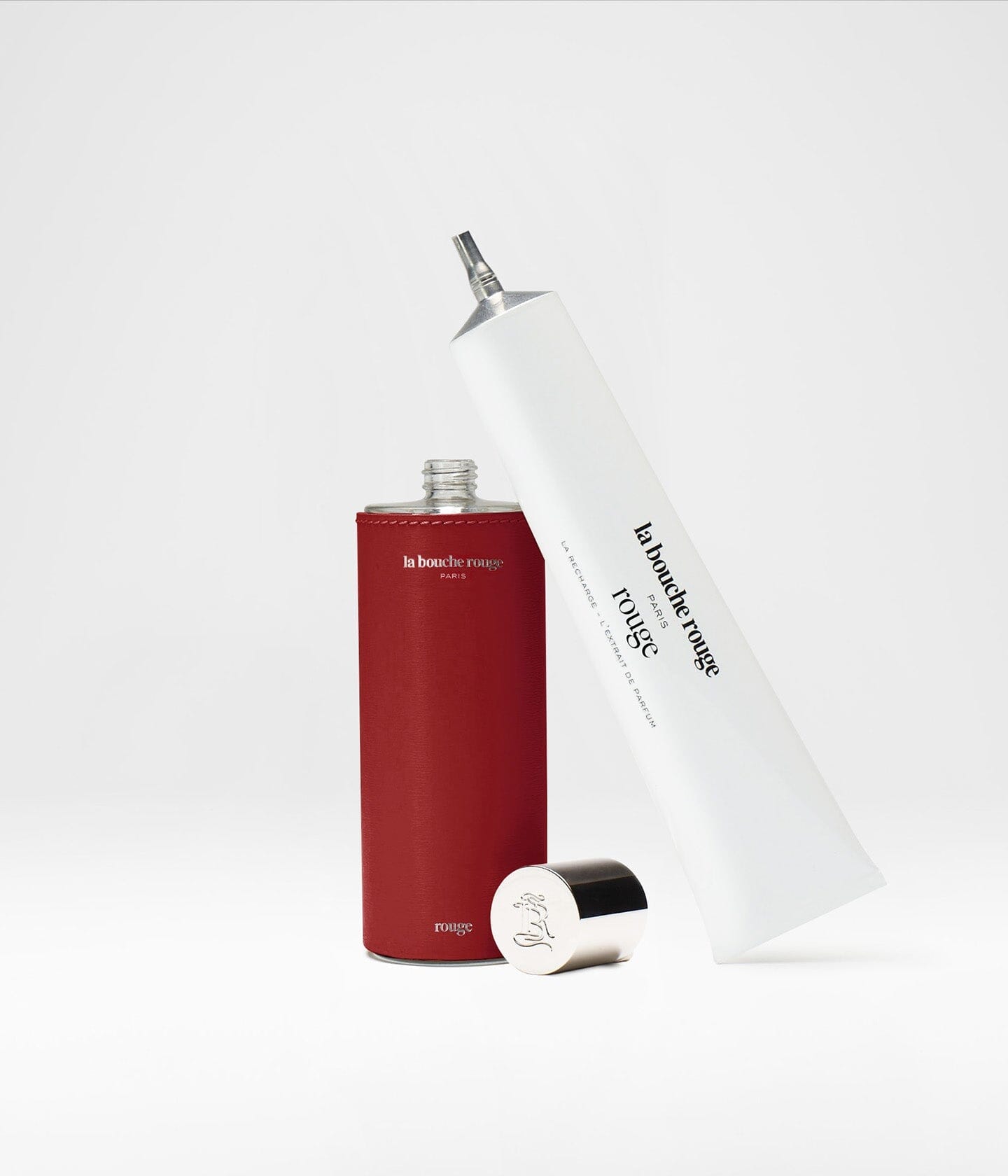 Recharge parfum Rouge La Bouche Rouge Paris, flacon de 100ml, mélange d'extrait de parfum rouge en recharge élégante.