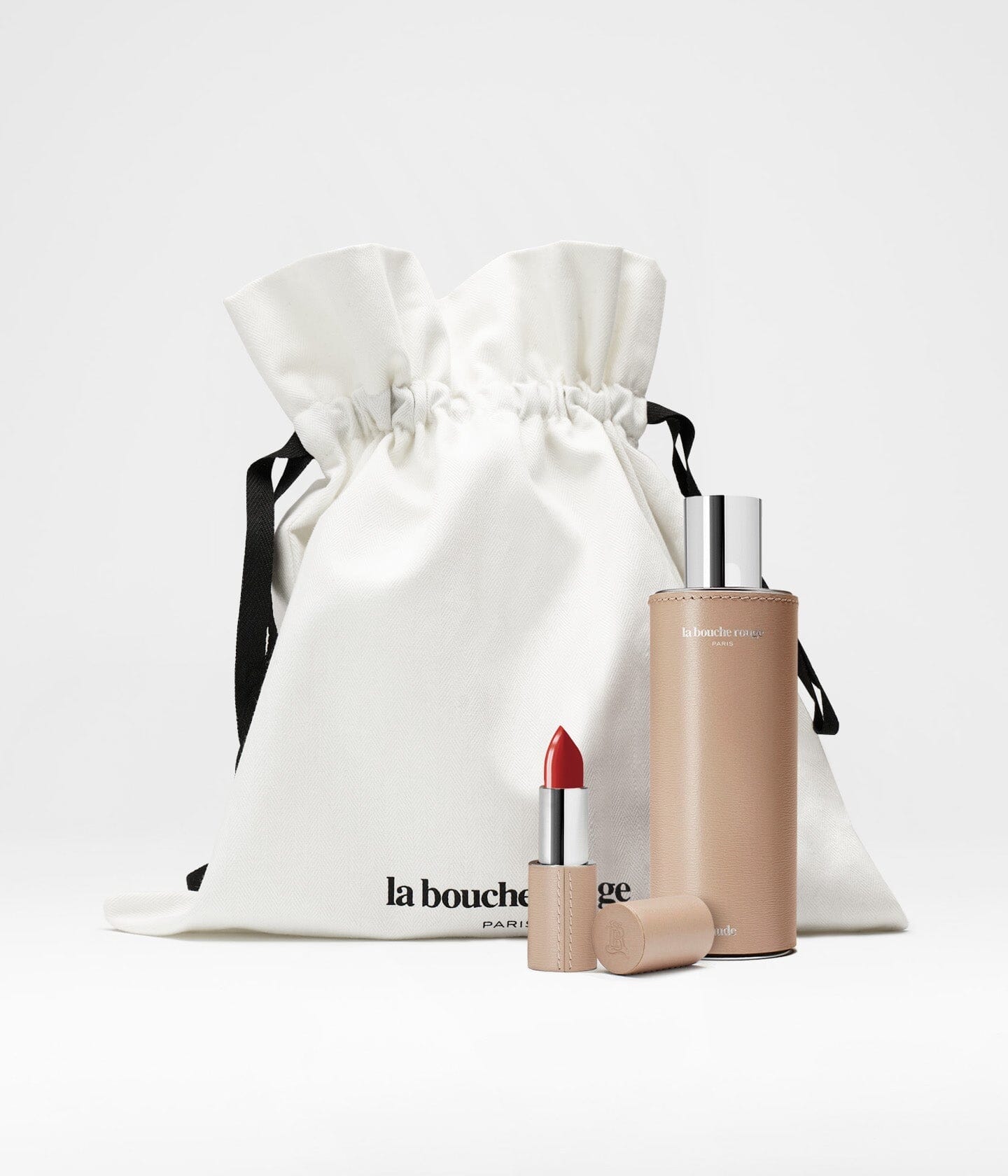 Coffret cadeau La Collection Nude de La Bouche Rouge Paris avec maquillage nude et élégants emballages raffinés.