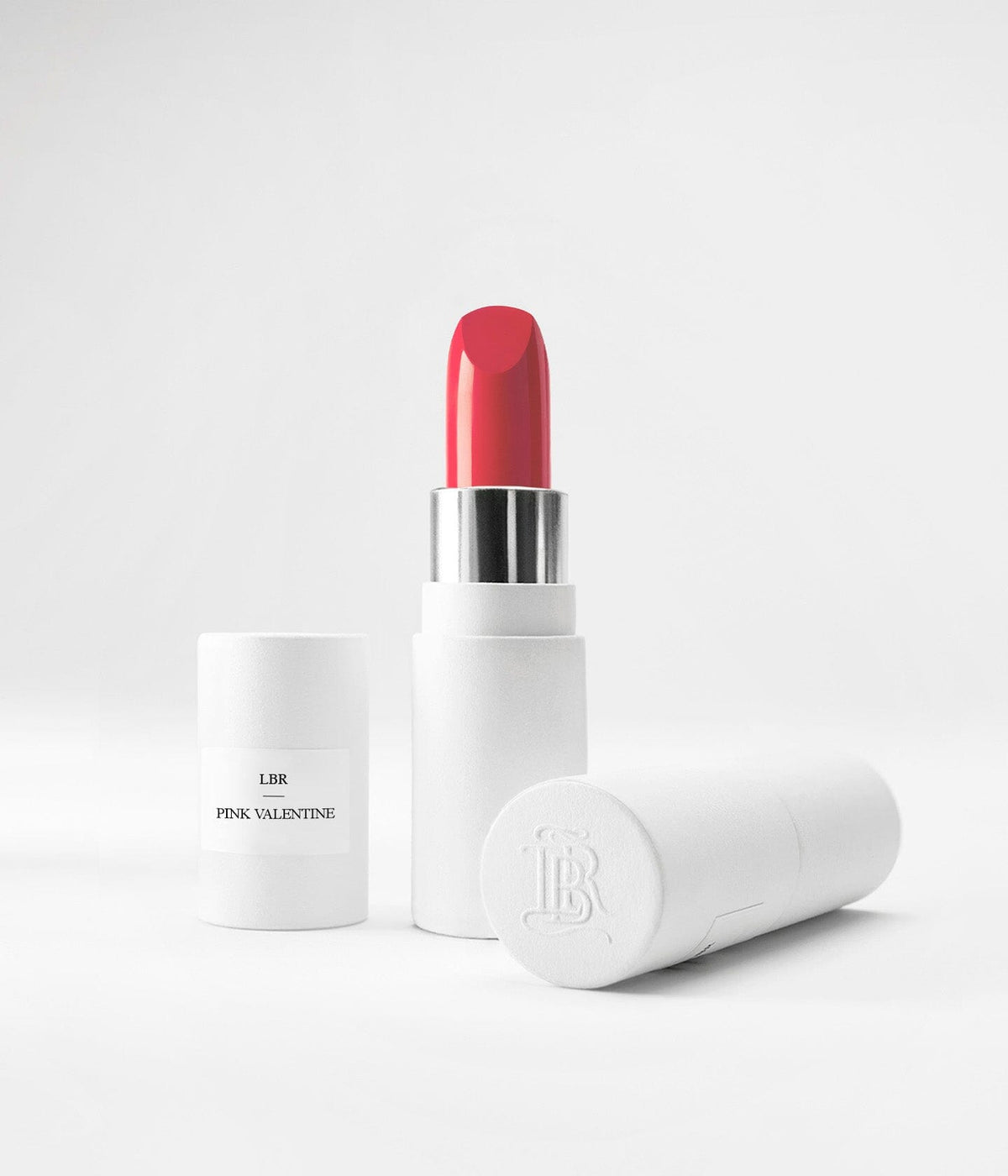 Coffret maquillage Pink Valentine de La Bouche Rouge Paris avec refills roses et blanc, élégamment présenté.
