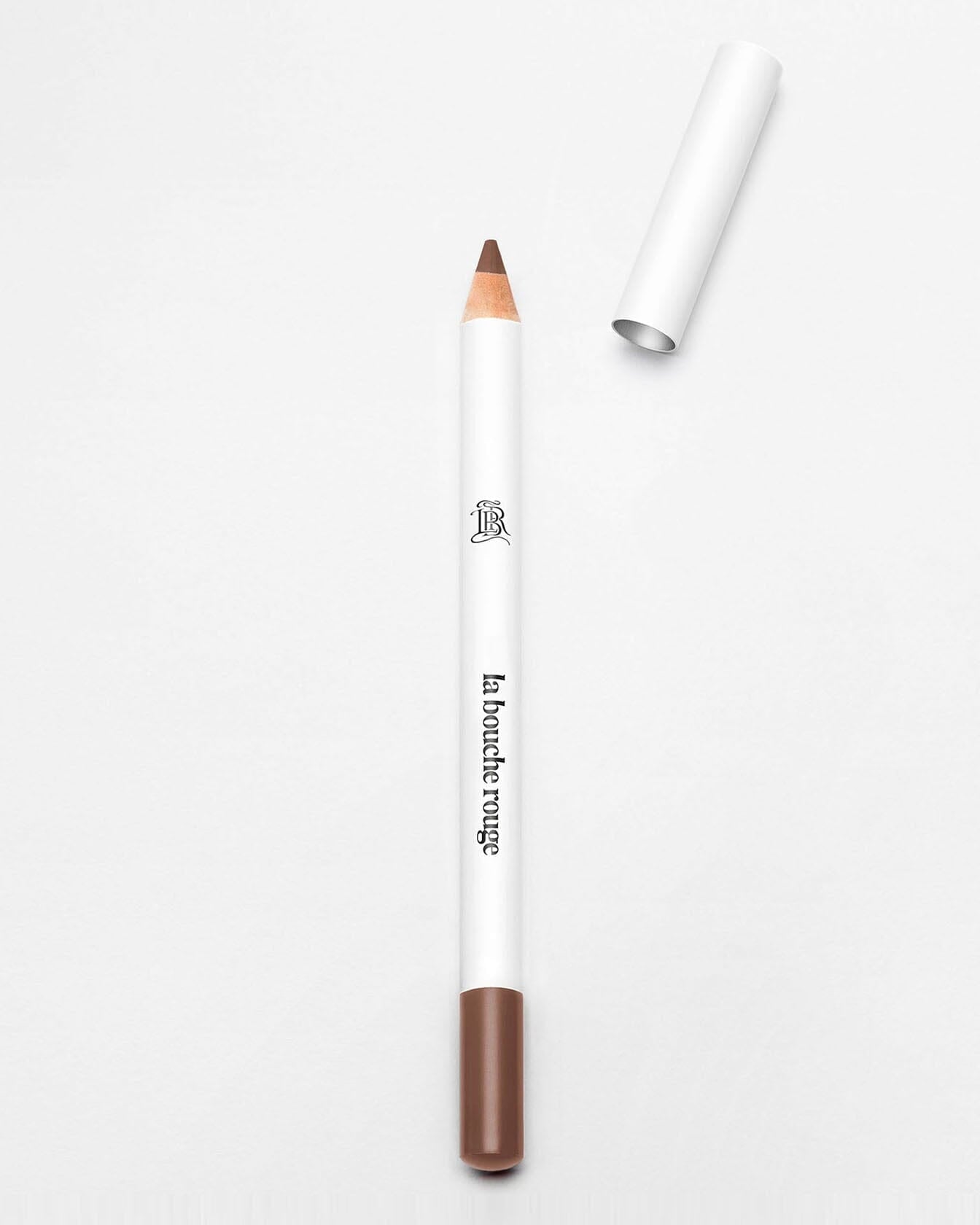 Crayon sourcils La Bouche Rouge Paris, crayon brun foncé pour définir et remplir les sourcils avec précision.