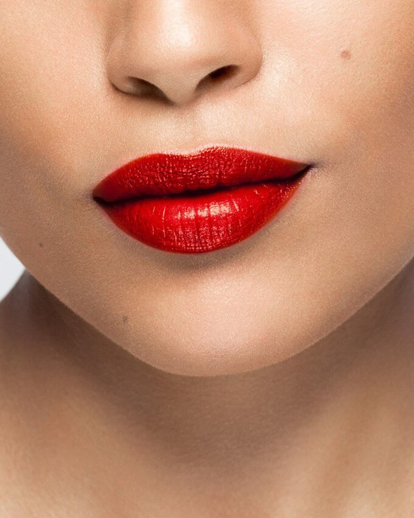 Rouge à lèvres La Bouche Rouge Paris LeDore-Skin31 avec fini naturel et texture crémeuse, visible dans l'image.