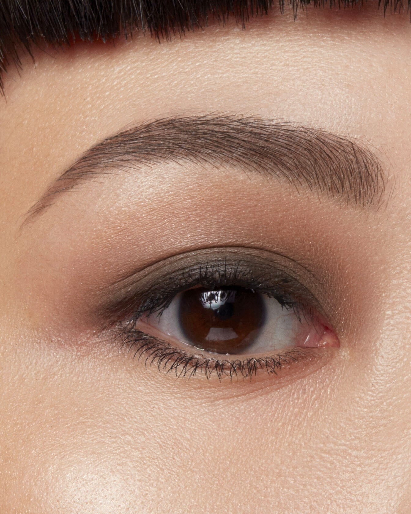 Ombres à paupières La Bouche Rouge Paris, palette de teintes naturelles et élégantes pour un maquillage sophistiqué