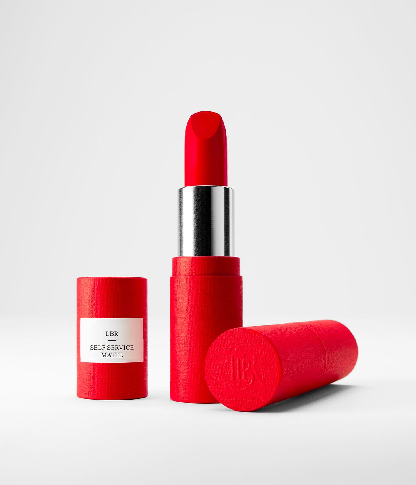 Rouge à lèvres La Bouche Rouge Paris Self Service Mat 88% Naturel, refil, texture mate, emballage recyclable visible dans l'image.