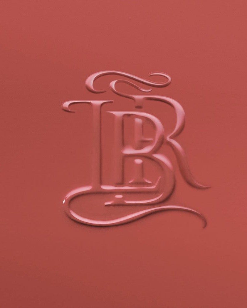 Coffret maquillage La Bouche Rouge Paris Blushing Nude avec nuances de blush nude et pinceau pour un look naturel.