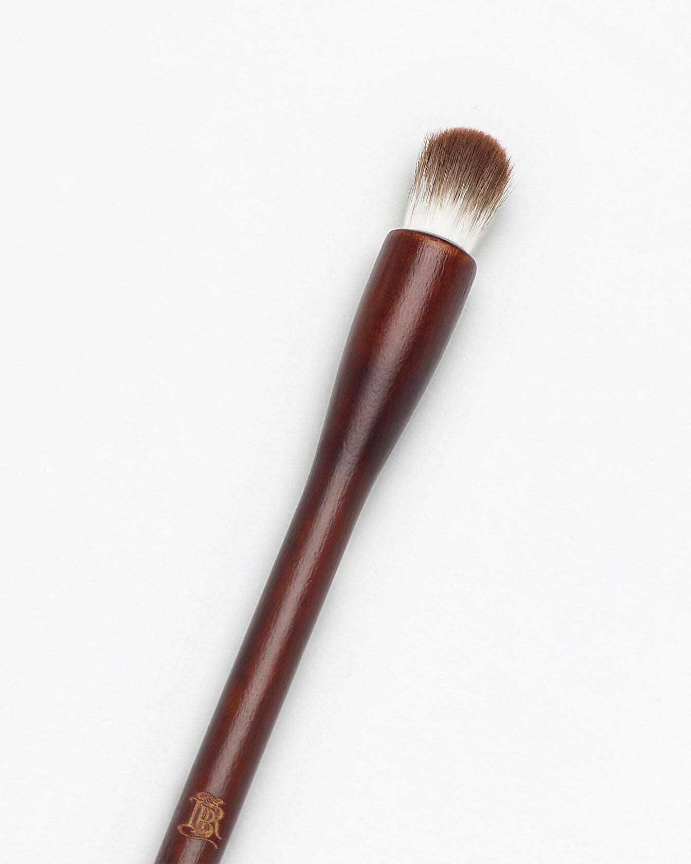 Pinceau à ombres à paupières La Bouche Rouge Paris, pinceau pour appliquer et estomper les ombres à yeux.