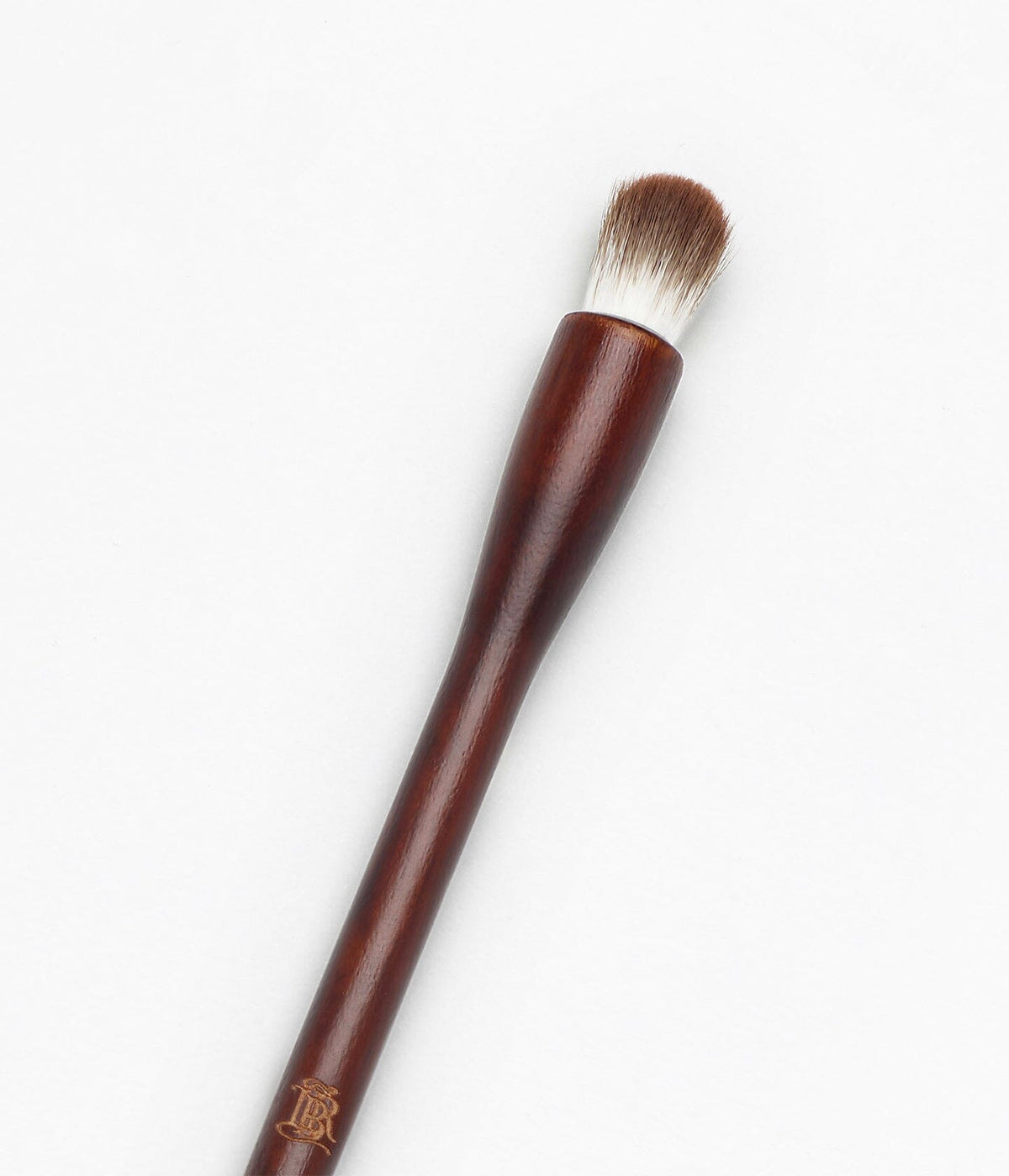 Pinceau à ombres à paupières La Bouche Rouge Paris, pinceau pour appliquer et estomper les ombres à yeux.