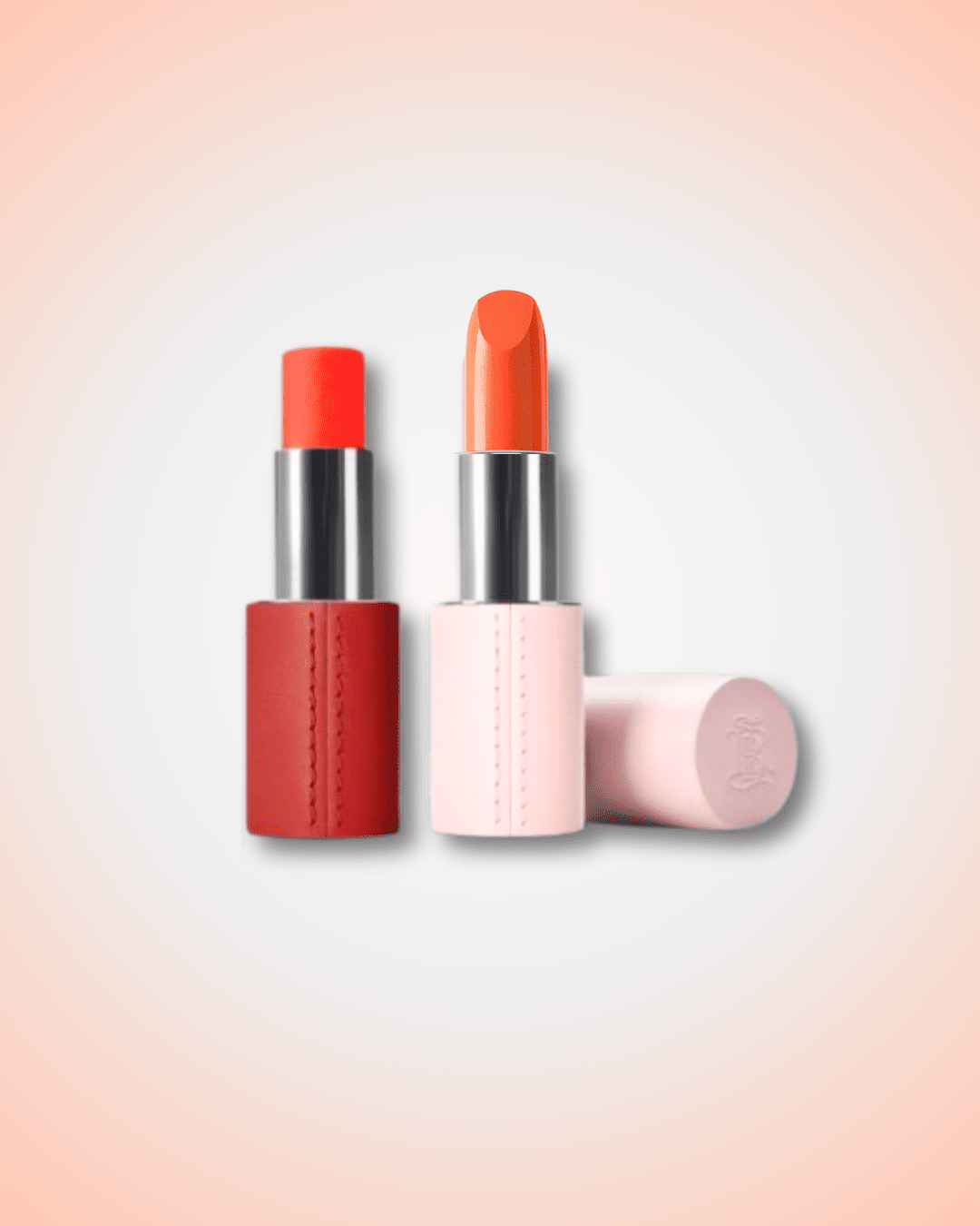 Accord solaire La Bouche Rouge Paris avec nuances d'abricot et corail pour lèvres et joues, texture crème légère et lumineuse.