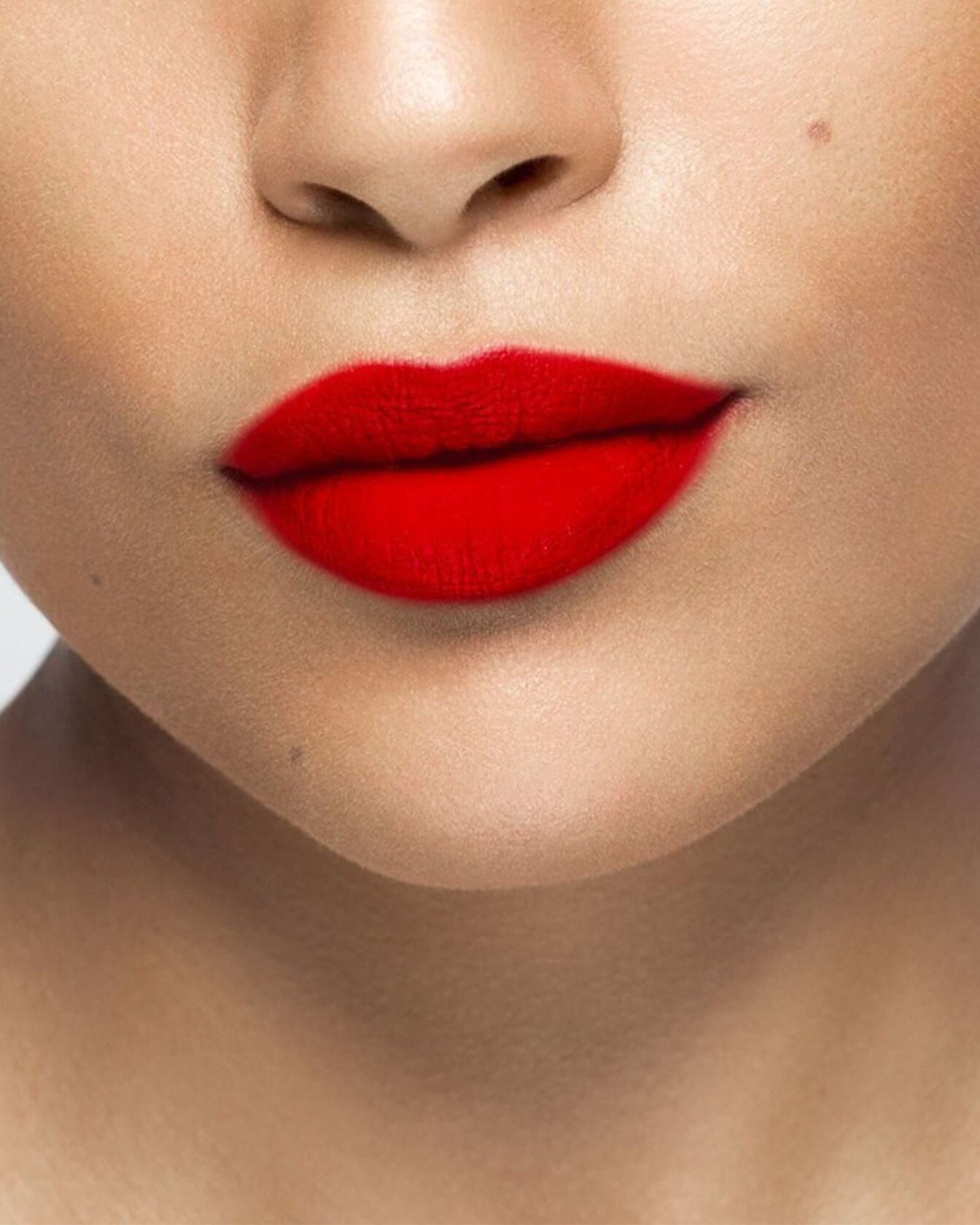 Coffret lèvres La Bouche Rouge Paris Rouge Vendôme avec trois nuances de rouge à lèvres élégantes.