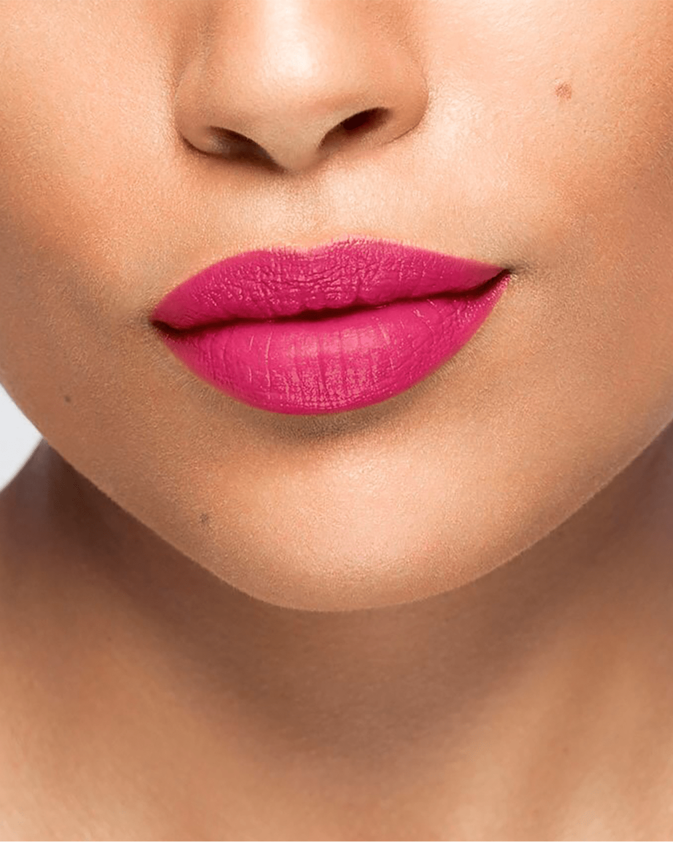 Coffret Lèvres La Bouche Rouge Paris Le Rose Palais Royal avec rouge à lèvres et accessoires élégants, présenté sur fond neutre