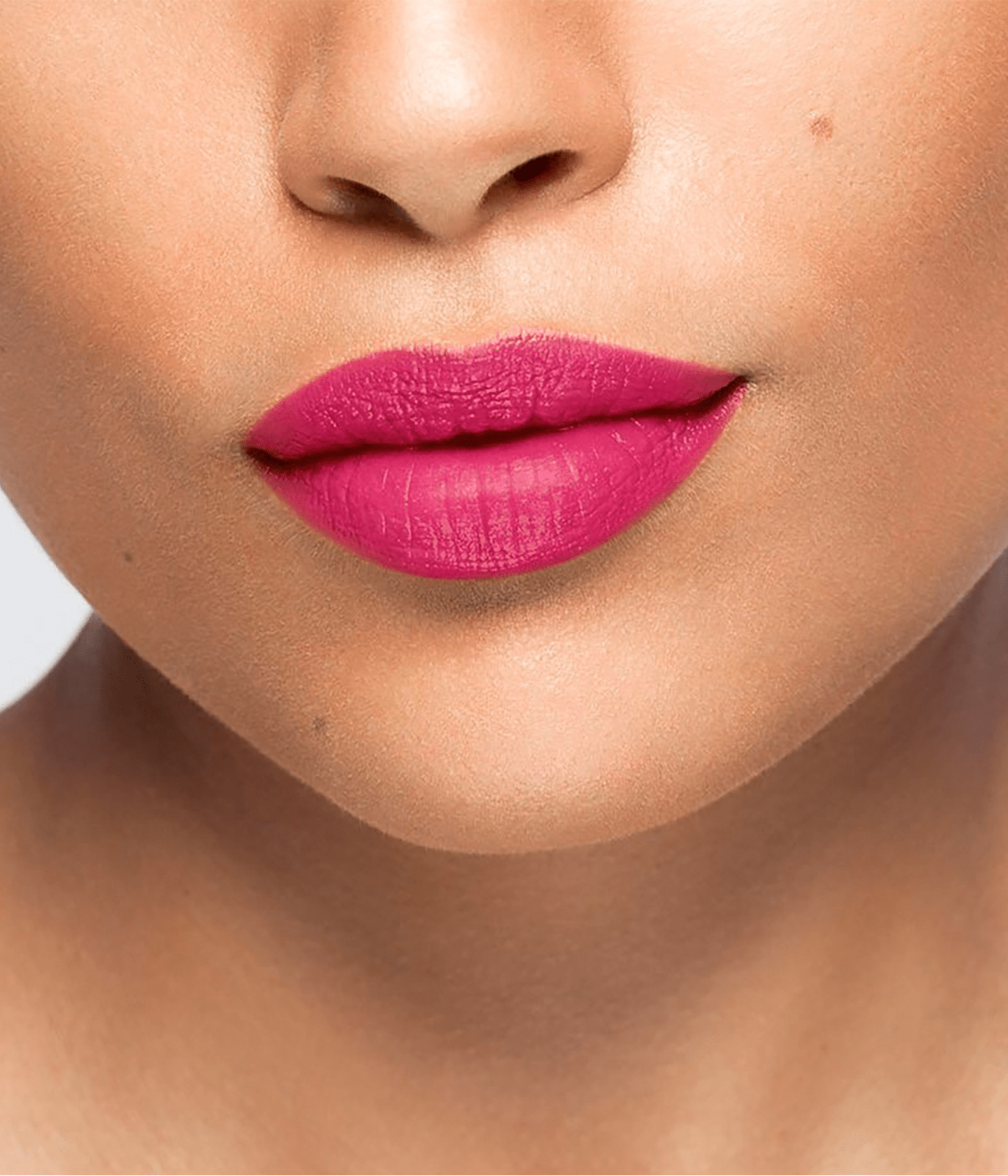 Coffret Lèvres La Bouche Rouge Paris Le Rose Palais Royal avec rouge à lèvres et accessoires élégants, présenté sur fond neutre